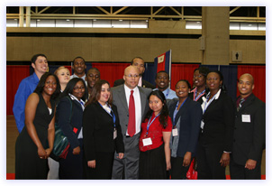 Dennis Kennedy, founder and CEO of the Washington Diversity Council (center) meets with young people during the College Students Summit at the 2007 Washington Diversity and Leadership Conference & Exhibition.